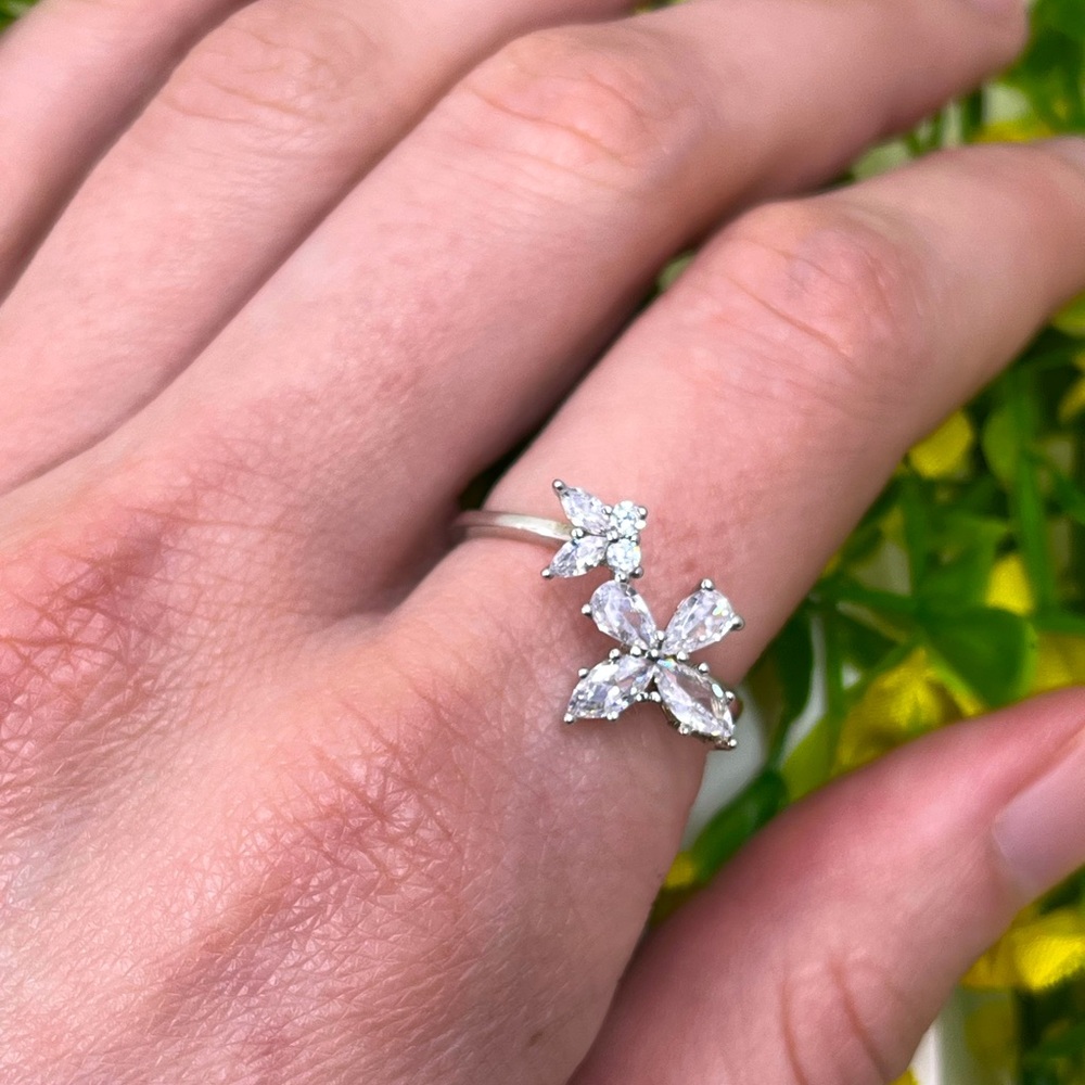 925 Sterling Silver and White Crystal Butterfly Ring Size 9